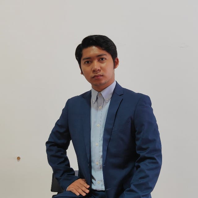 Uzayr Shukri, who builds the sites